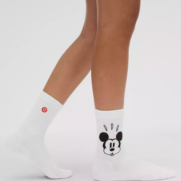 Disney x lululemon Women's Daily Stride Comfort Crew Socks 3 Pack - Picture 3 of 14